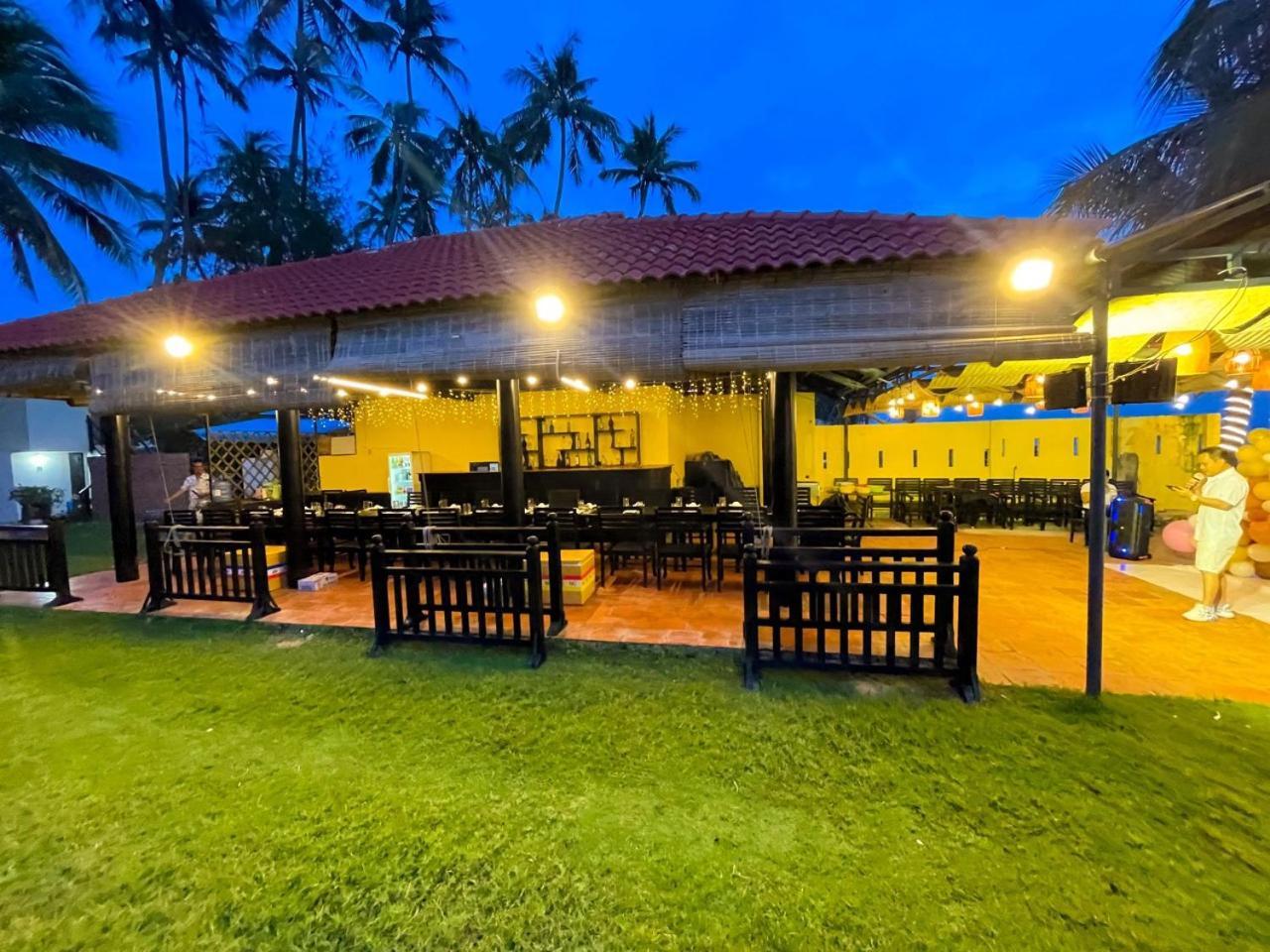 Venus MuiNe Hotel Mũi Né Buitenkant foto