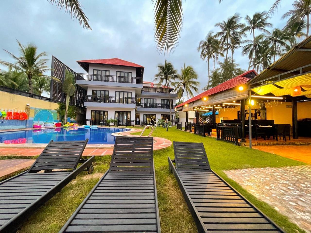 Venus MuiNe Hotel Mũi Né Buitenkant foto